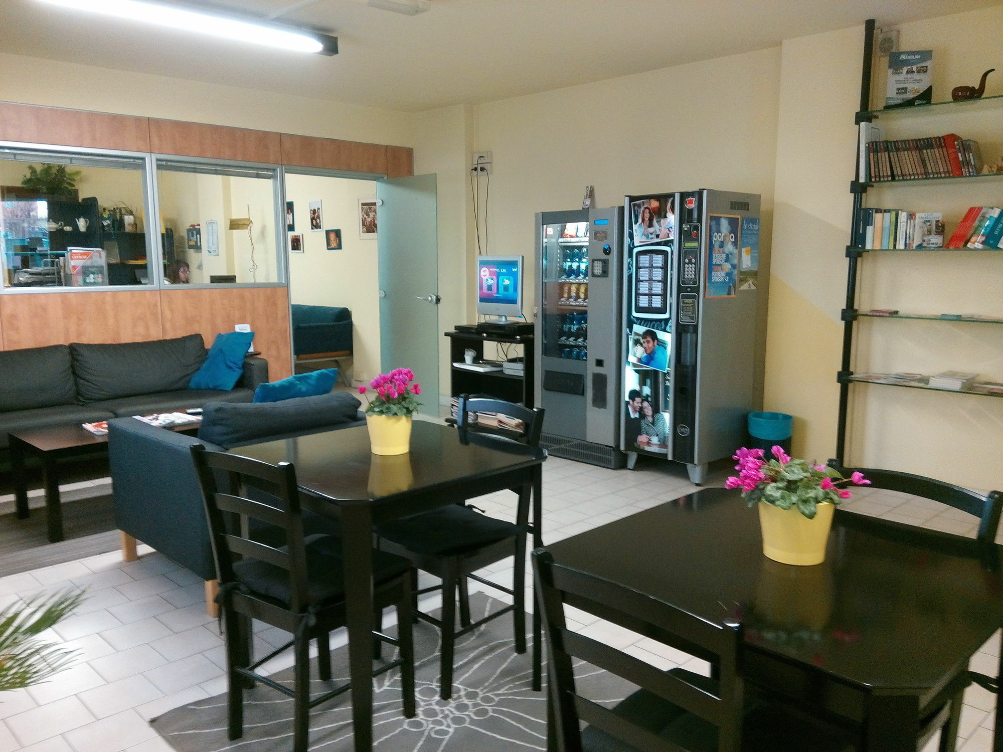 Parmigianino Apartahotel 3*